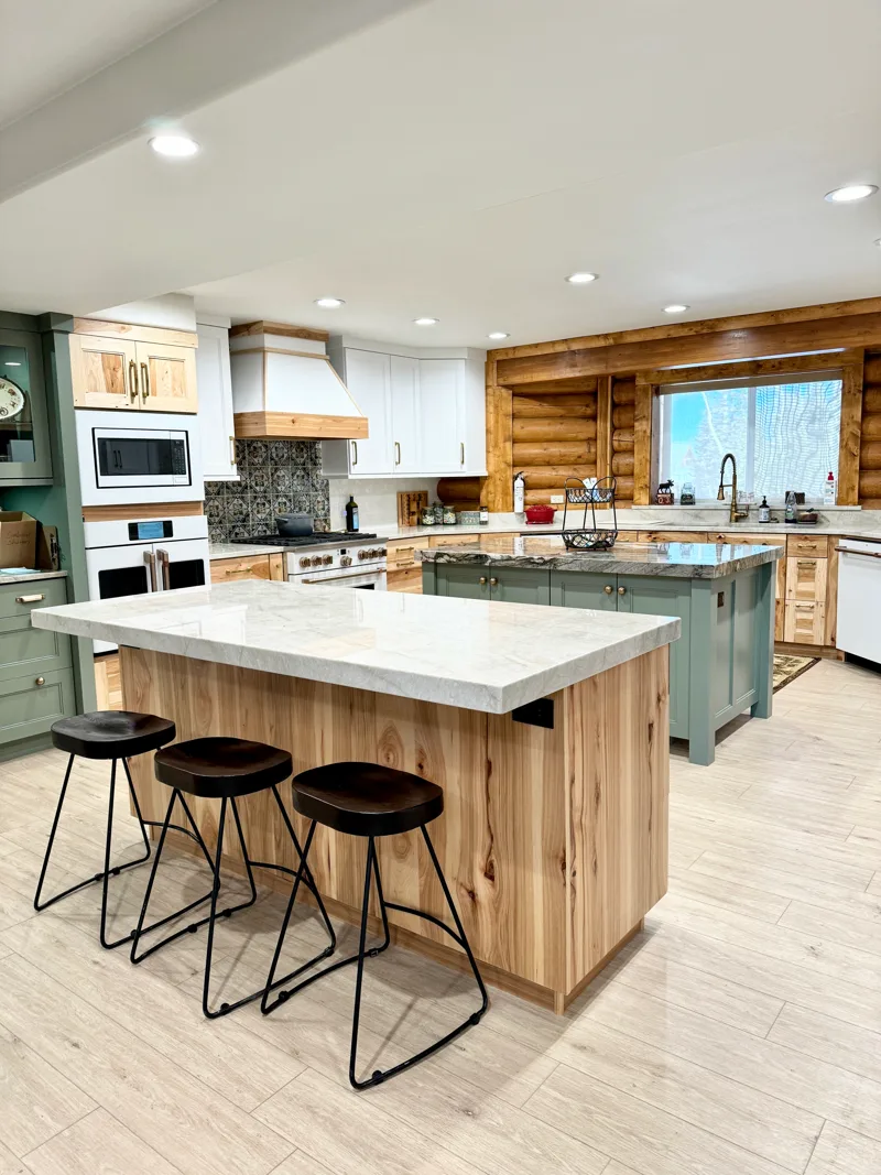 Green island & hickory kitchen — custom cabinetry by Cozzens Cabinets, photo 1