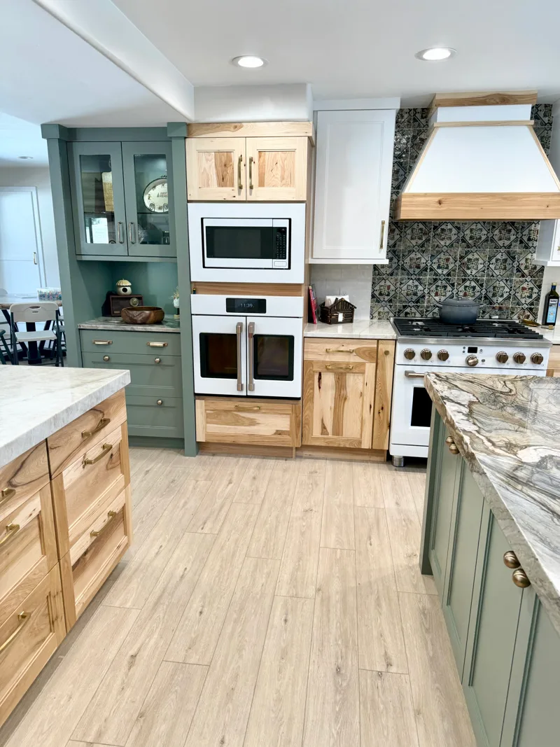 Green island & hickory kitchen — custom cabinetry by Cozzens Cabinets, photo 3
