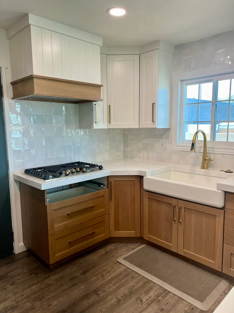 White oak farmhouse kitchen — custom cabinetry by Cozzens Cabinets, photo 12