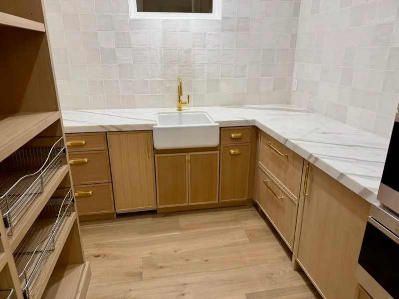 White oak residence — custom cabinetry by Cozzens Cabinets, photo 17